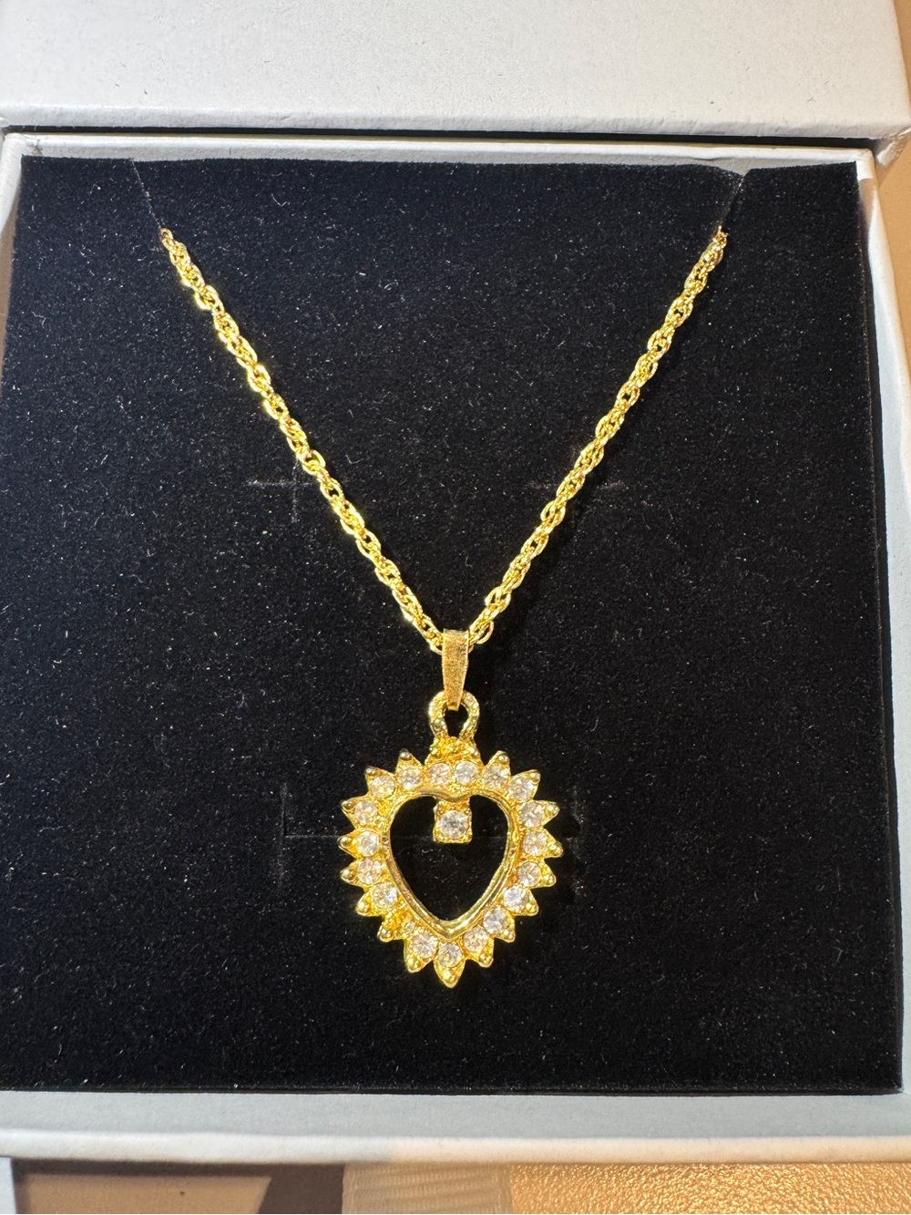 Vintage Gold Heart Sunburst Pendant Necklace - Women Jewelry